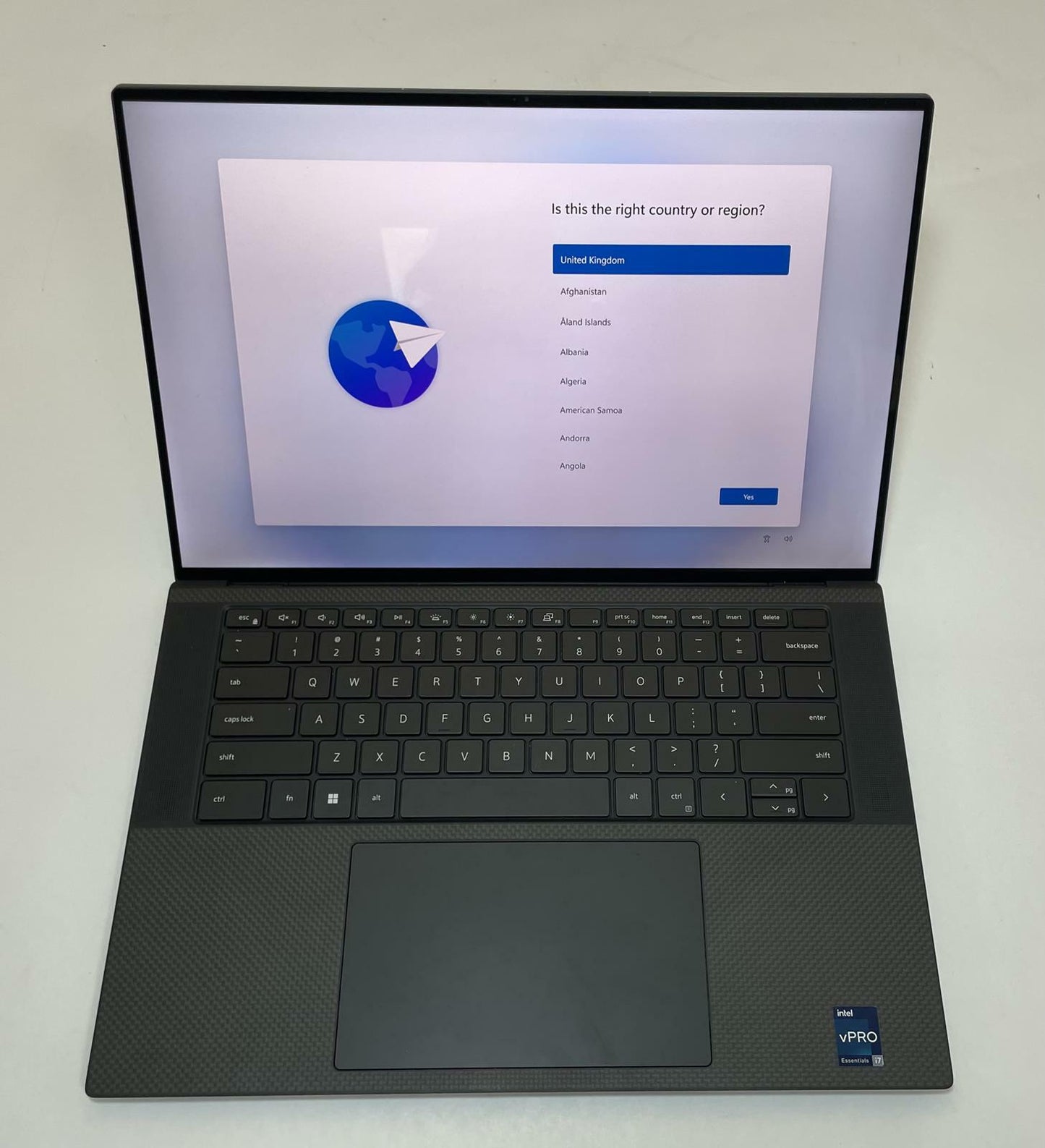 DELL PRECISION 5570 15" Touch Laptop Core i7 12700H 32GB 512GB NVMe WIN11P -Good