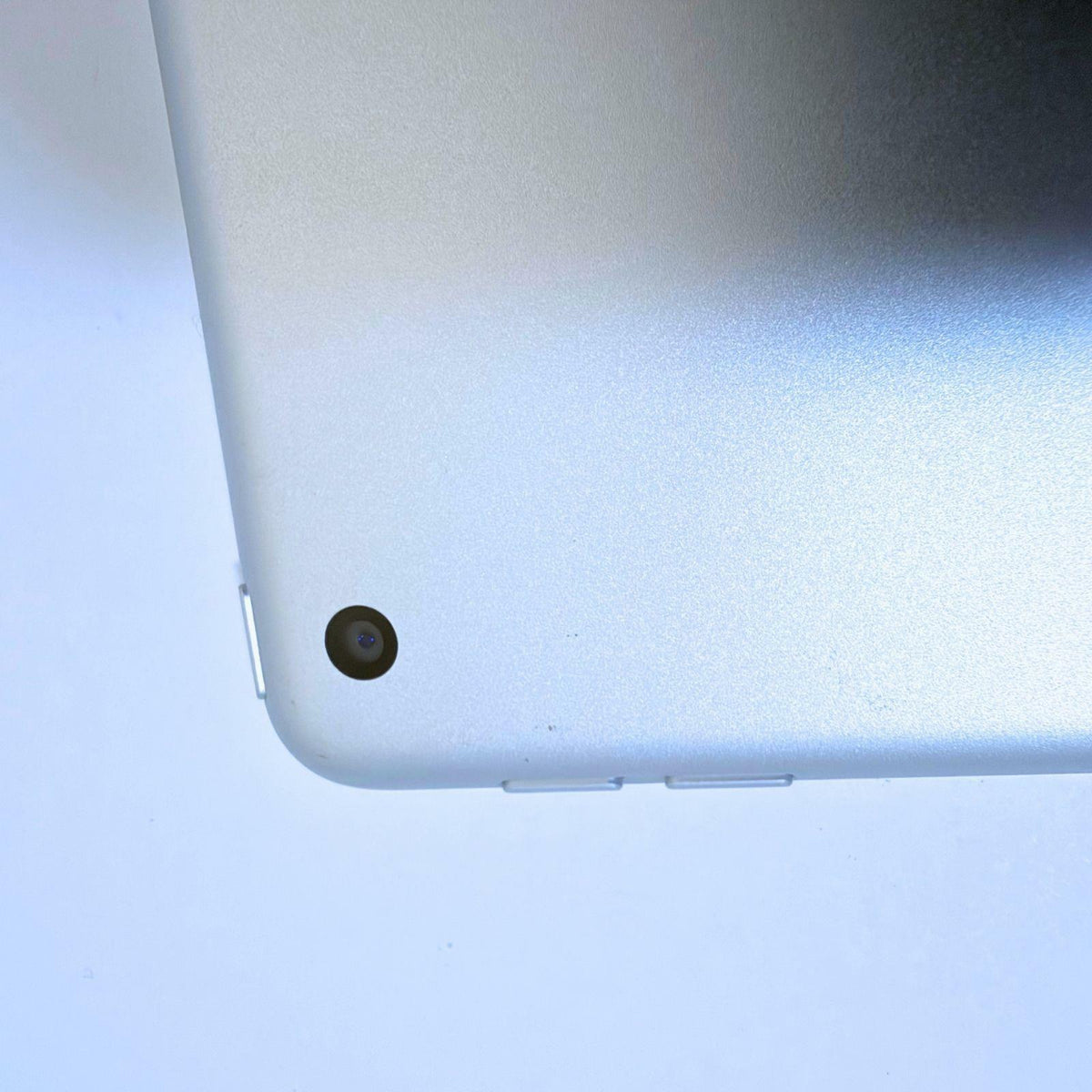 Apple iPad (8th Gen) A2270 10.2" 32GB WiFi Silver - Good
