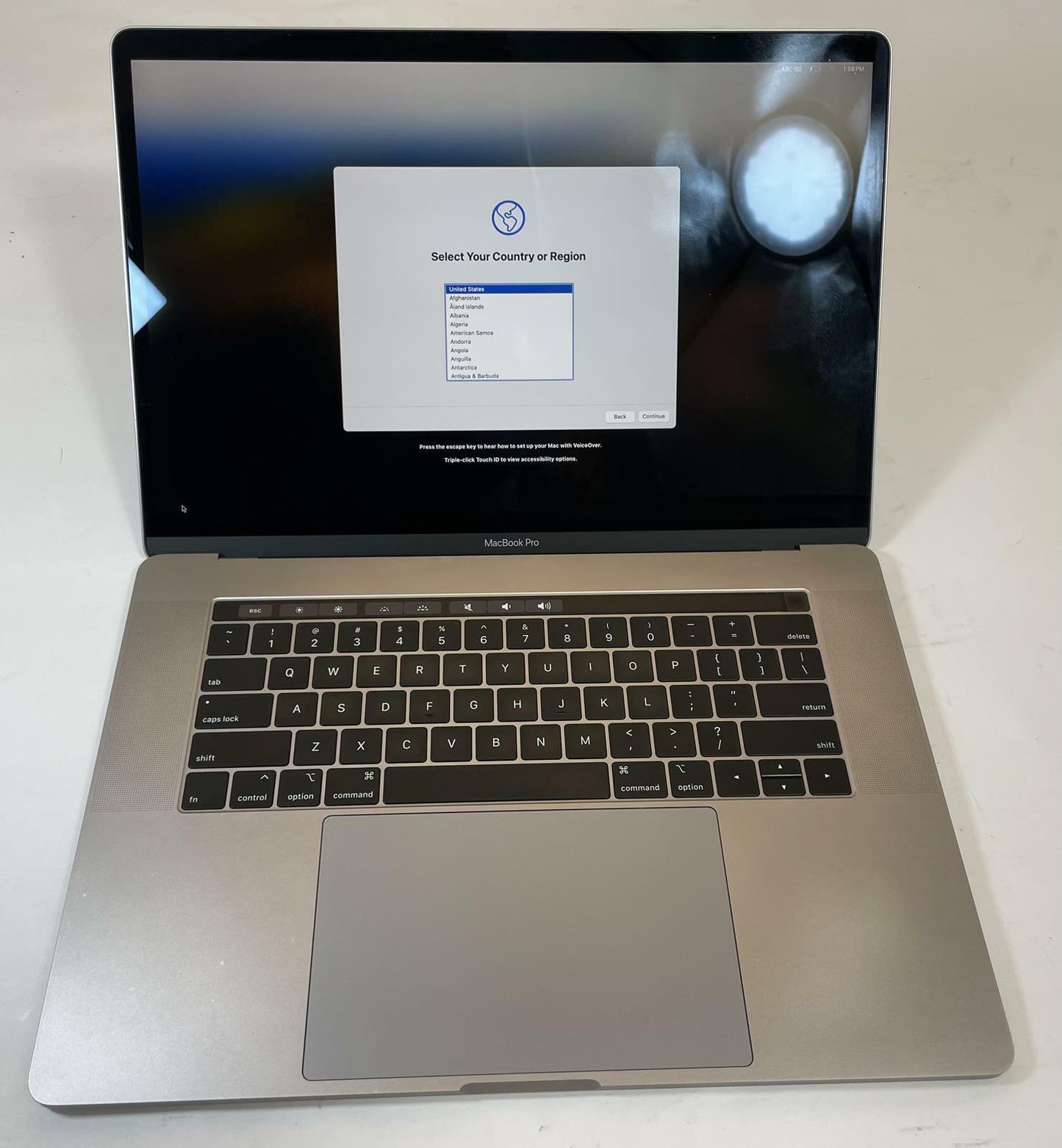 APPLE MacBook Pro A1990 2019 15" Core i7 9750H 16GB 500GB NVMe Gray Sonoma -READ
