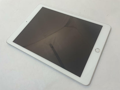 APPLE iPad 5th Gen A1823 9.7" 32GB Unlocked Silver/White iOS -Very Good
