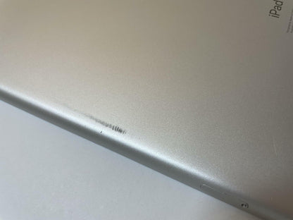 APPLE iPad (8th Gen) A2428 10.2" 32GB Unlocked White & Silver iOS