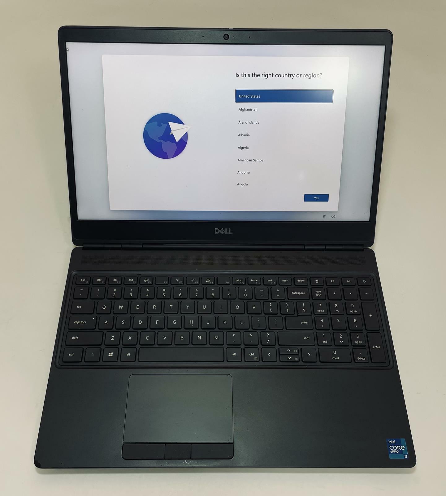 DELL PRECISION 7560 15" Laptop Core i7 11850H 32GB 512GB NVMe Windows 11 -READ