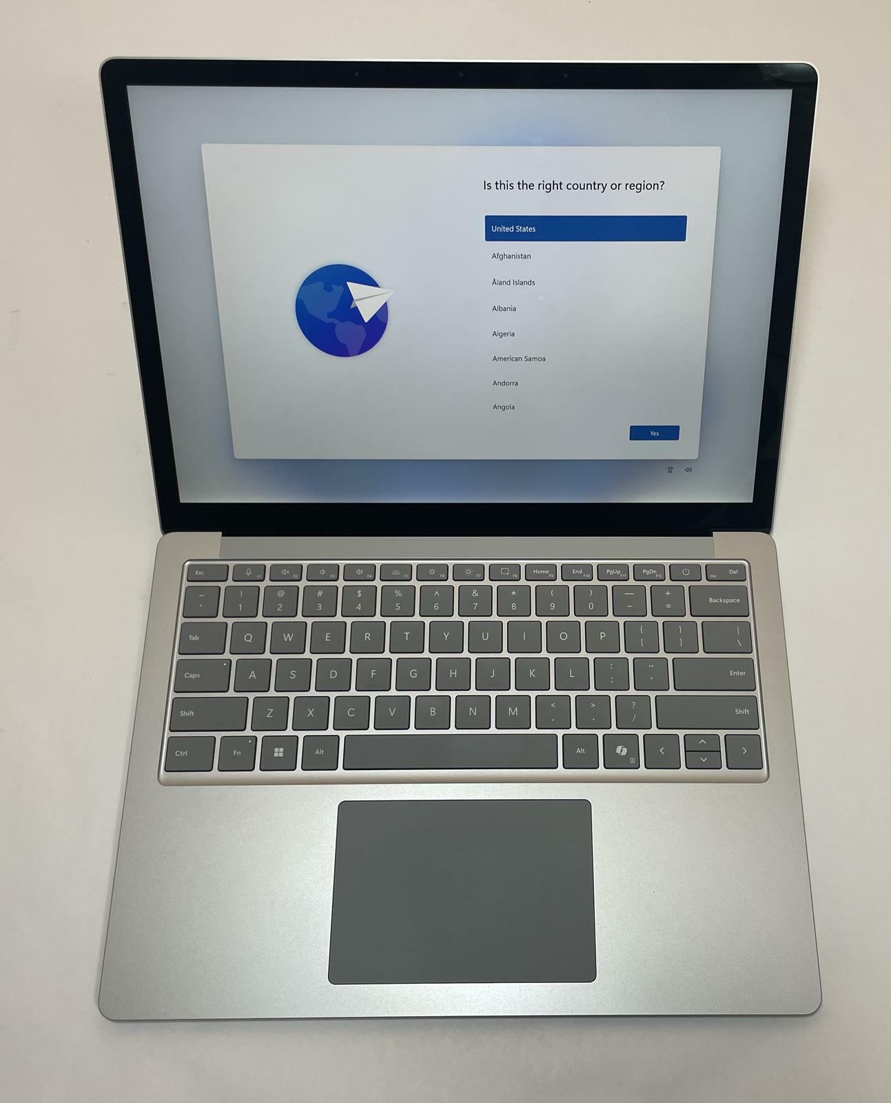 MICROSOFT SURFACE LAPTOP 6 FOR BUSINESS 13.5" Ultra 7 165H 16GB 256GB W11-VeryGood