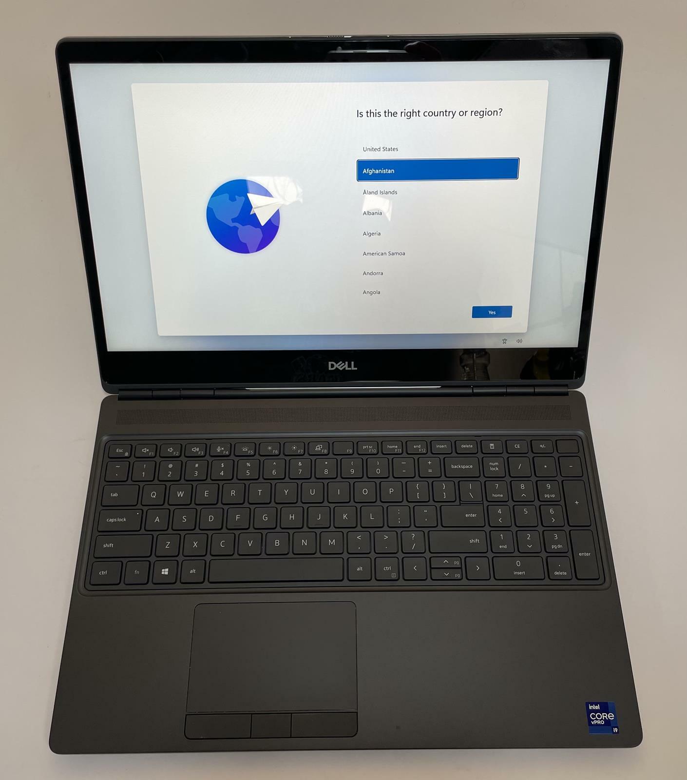 DELL PRECISION 7560 15" Touch Laptop Core i9 11950H 64GB 1TB NVMe W11P -Good