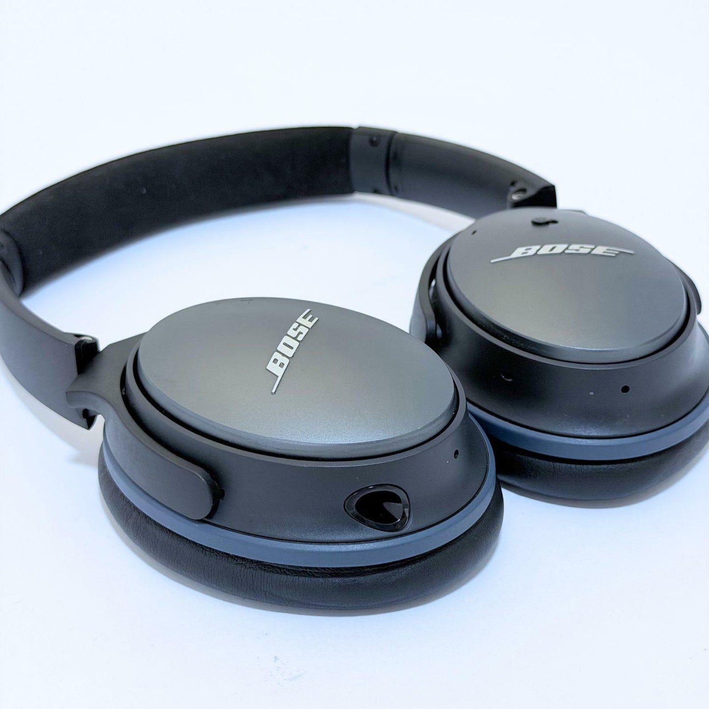 Bose QuietComfort 25 QC25 Acoustic Noise Cancelling Headphones Black with Case