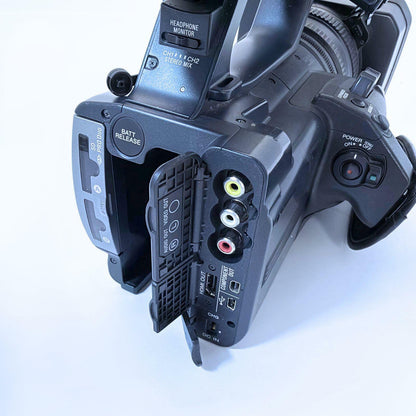 Sony HDR-AX 2000 AVCHD Professional Camcorder Video Camera No Battery