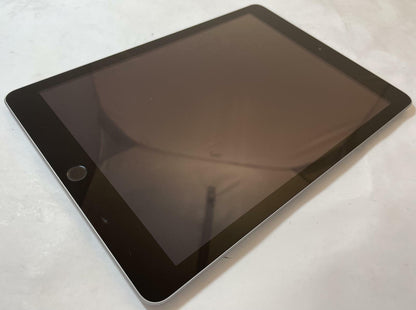 Apple iPad 5th Gen A1822 9.7" 32GB WiFi Only Gray iOS -Very Good