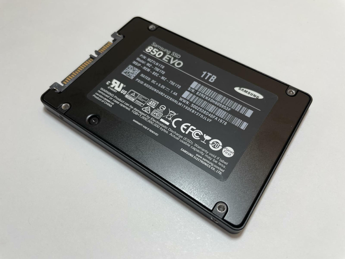 Samsung 850 EVO MZ-75E1T0 1TB 2.5" SATA 6Gb/s Internal SSD