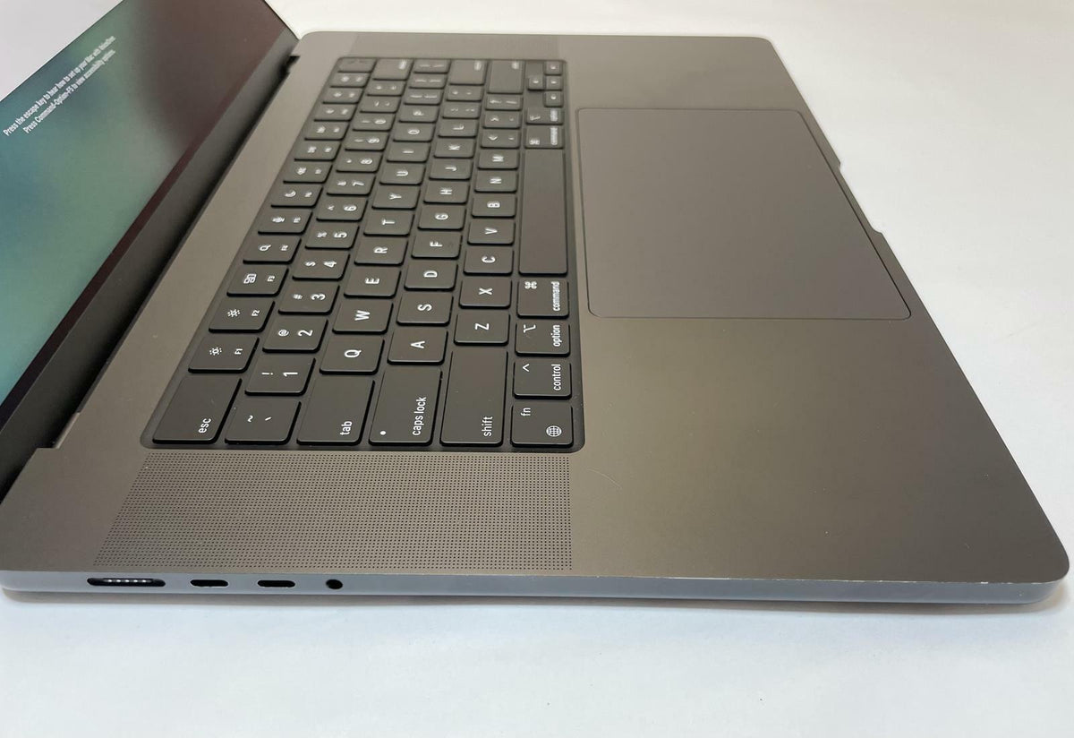 APPLE MacBook Pro A3403 2024 16" M4 Pro 48GB 512GB SSD Black Tahoe -Good