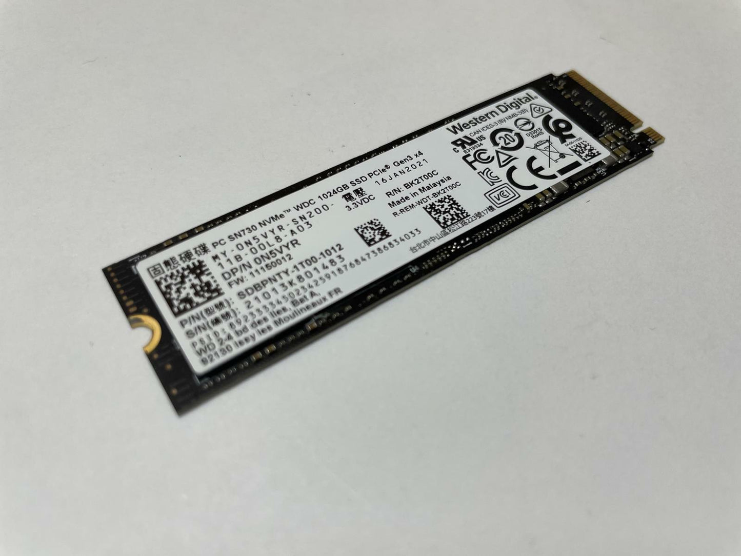 WESTERN DIGITAL SDBPNTY-1T00-1012 1TB PCIe 3.0x4 M.2 2280 NVMe Internal SSD