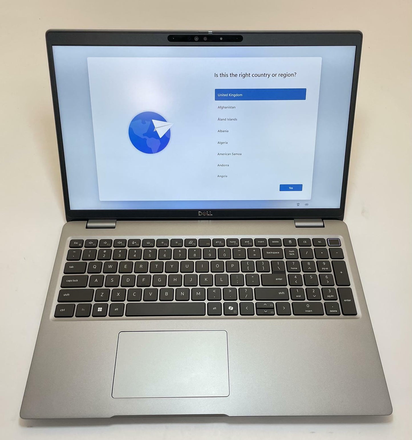 DELL LATITUDE 5550 15" Touch Laptop Core Ultra 7 165U 32GB 1TB NVMe WIN11 -Good