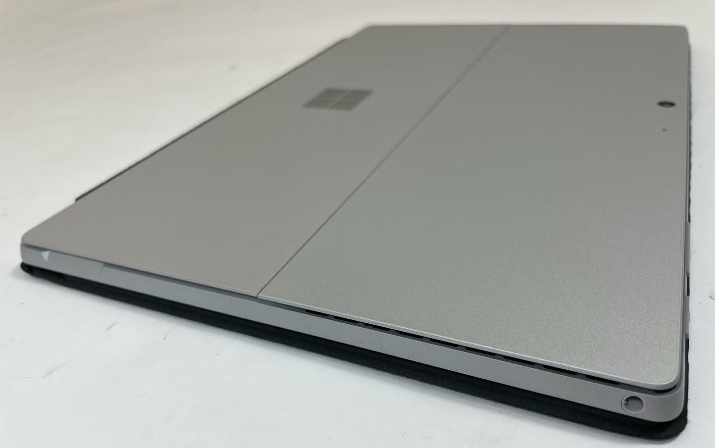 MICROSOFT Surface Pro 7 12.3" i5 1035G4 8GB 256GB NVMe WIN11 W/ Keyboard -Good