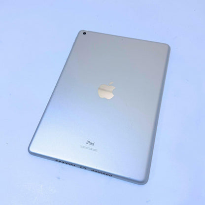 Apple iPad (8th Gen) A2270 10.2" 32GB WiFi Silver - Good