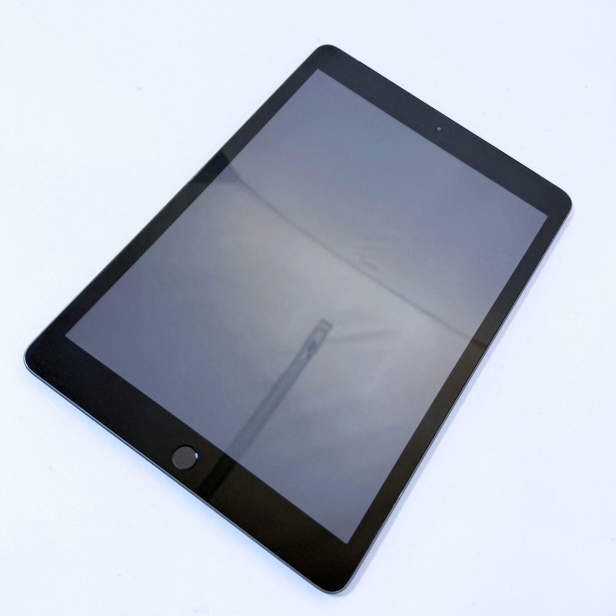 APPLE iPad (8th Gen) A2429 10.2" 32GB Unlocked Space Gray