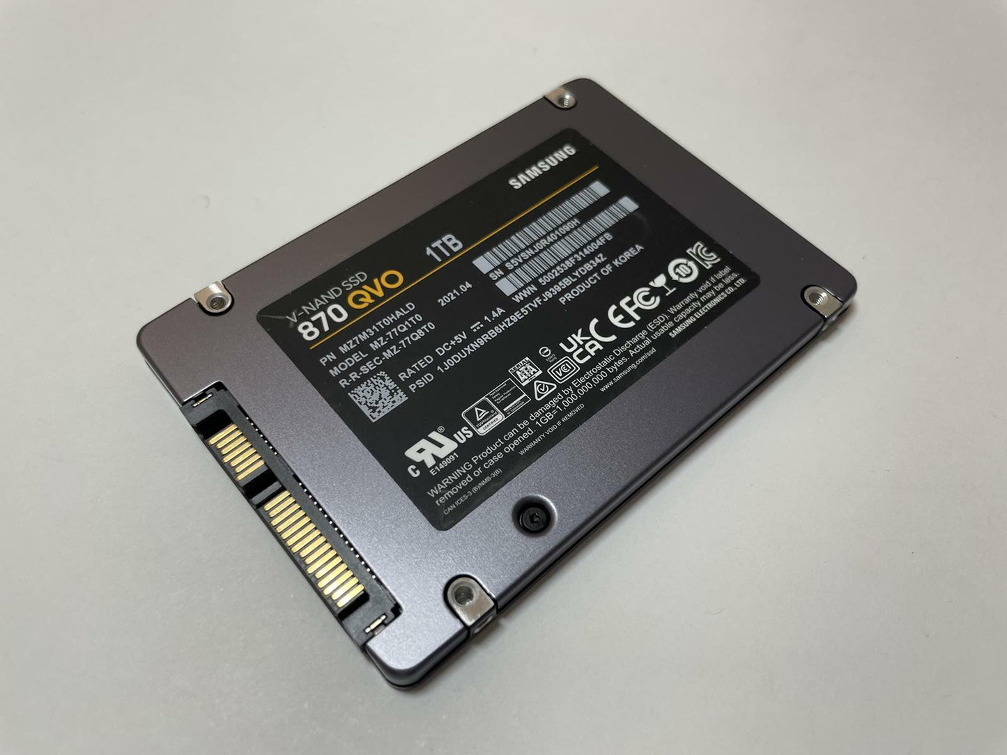 SAMSUNG 870 QVO MZ-77Q1T0 1TB 2.5" SATA 6Gb/s Internal SSD