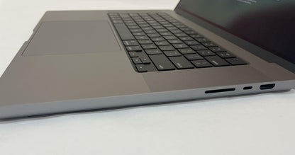 APPLE MacBook Pro A2780 2023 16" Apple M2 Pro 16GB 512GB SSD Gray Tahoe-VeryGood