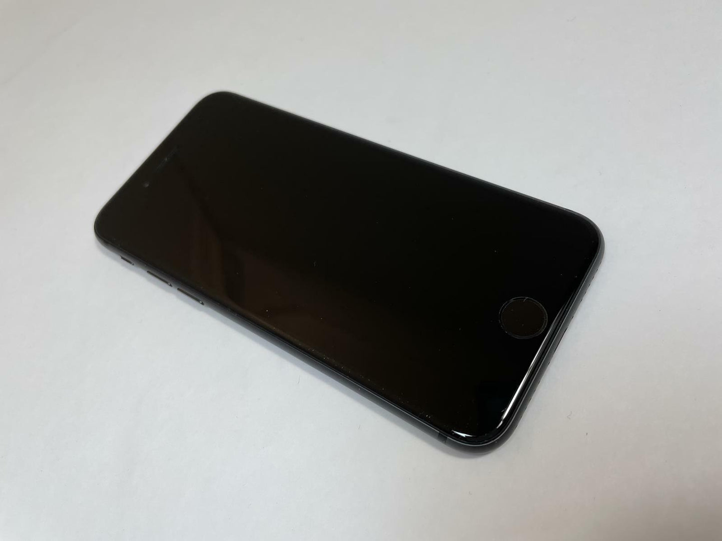 APPLE iPhone 8 A1905 64GB AT&T Black iOS -Very Good