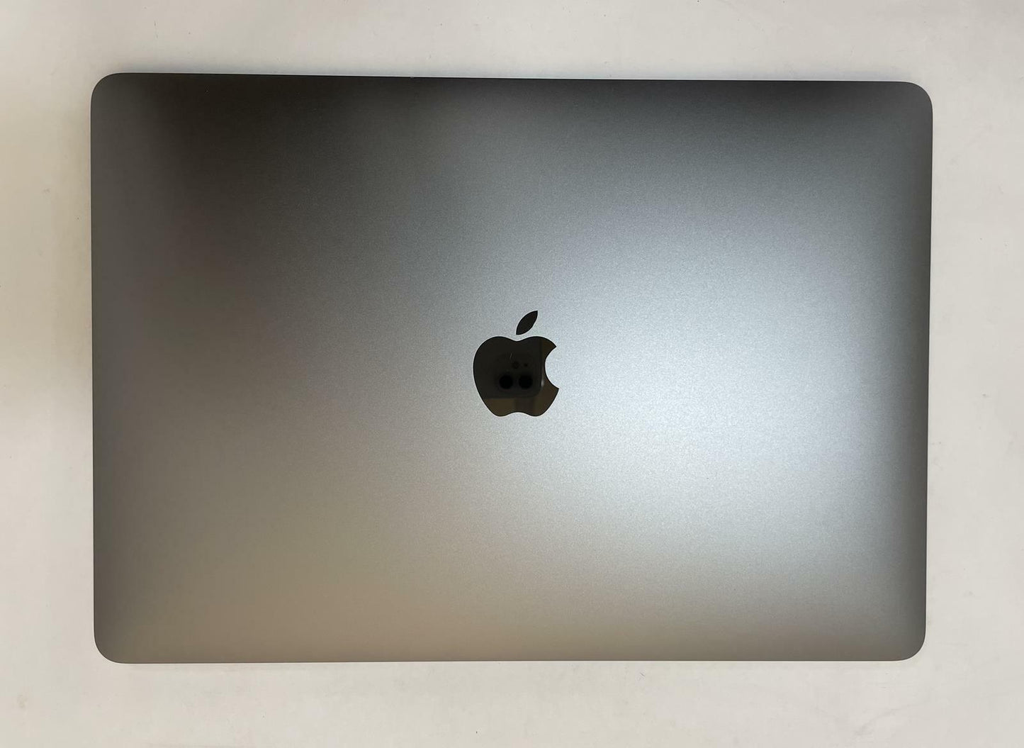 APPLE MacBook Air A2337 2020 13" Apple M1 8GB 512GB SSD Gray Sequoia -Very Good