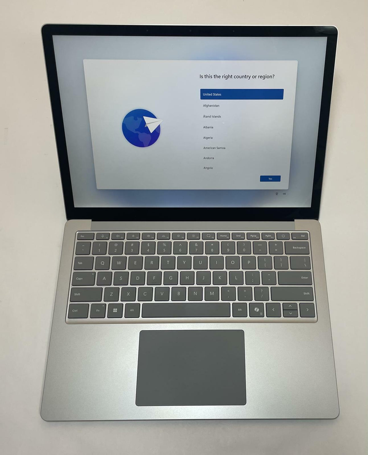 MICROSOFT SURFACE LAPTOP 6 FOR BUSINESS 13.5" Ultra 7 165H 16GB 256GB W11-VeryGood