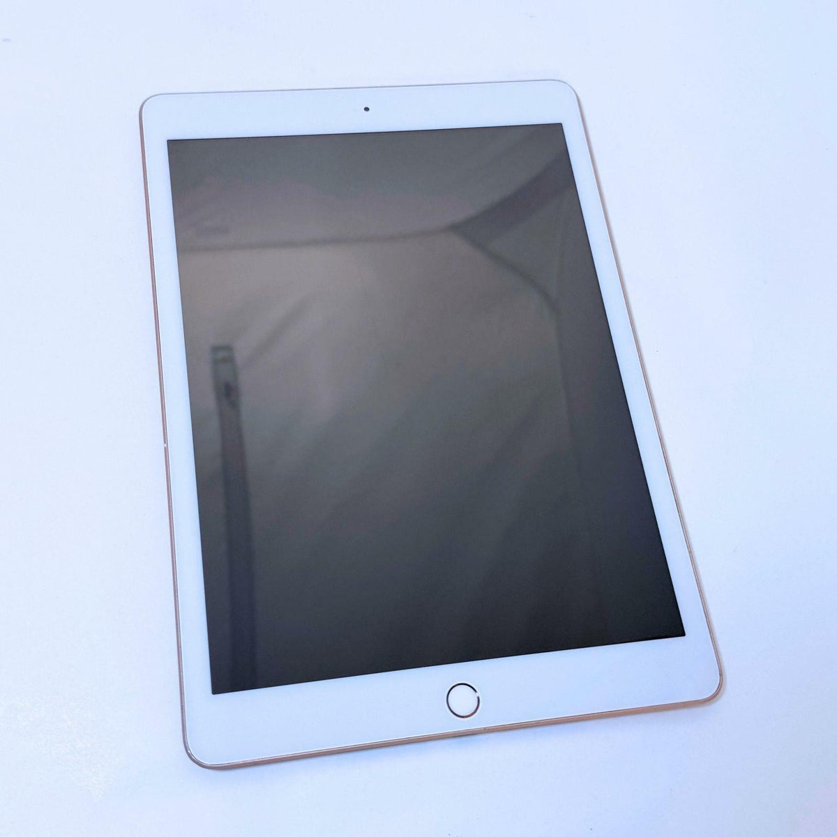 Apple iPad (8th Gen) A2270 10.2" 32GB WiFi Gold