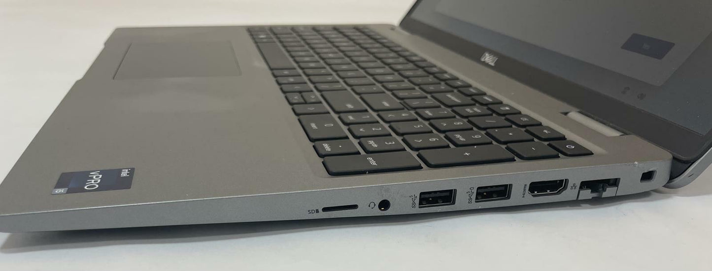 DELL PRECISION 3570 15" Laptop i5-1245U 16GB 256GB NVMe WIN11 Quadro T550 -Good