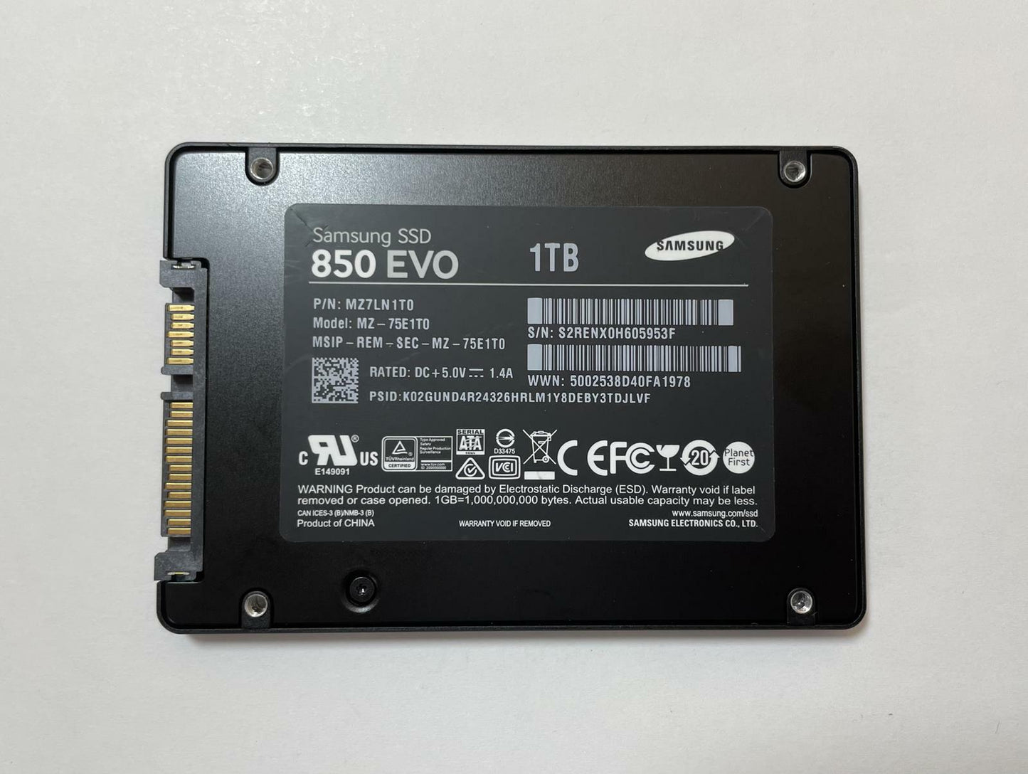 Samsung 850 EVO MZ-75E1T0 1TB 2.5" SATA 6Gb/s Internal SSD