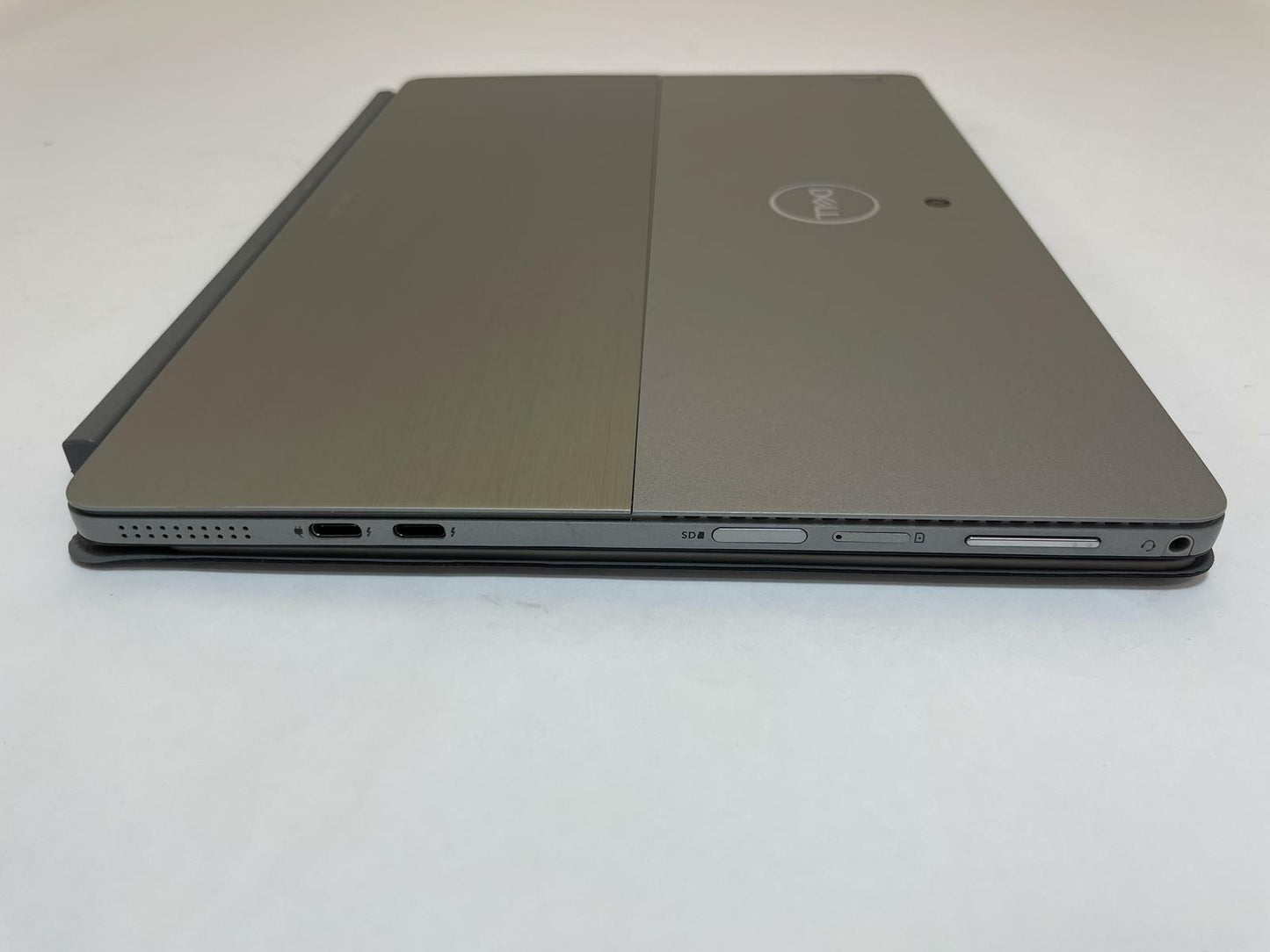 DELL LATITUDE 7200 12.3" 2-IN-1 Tablet i5 8365U 8GB 256GB Windows 11 -Very Good