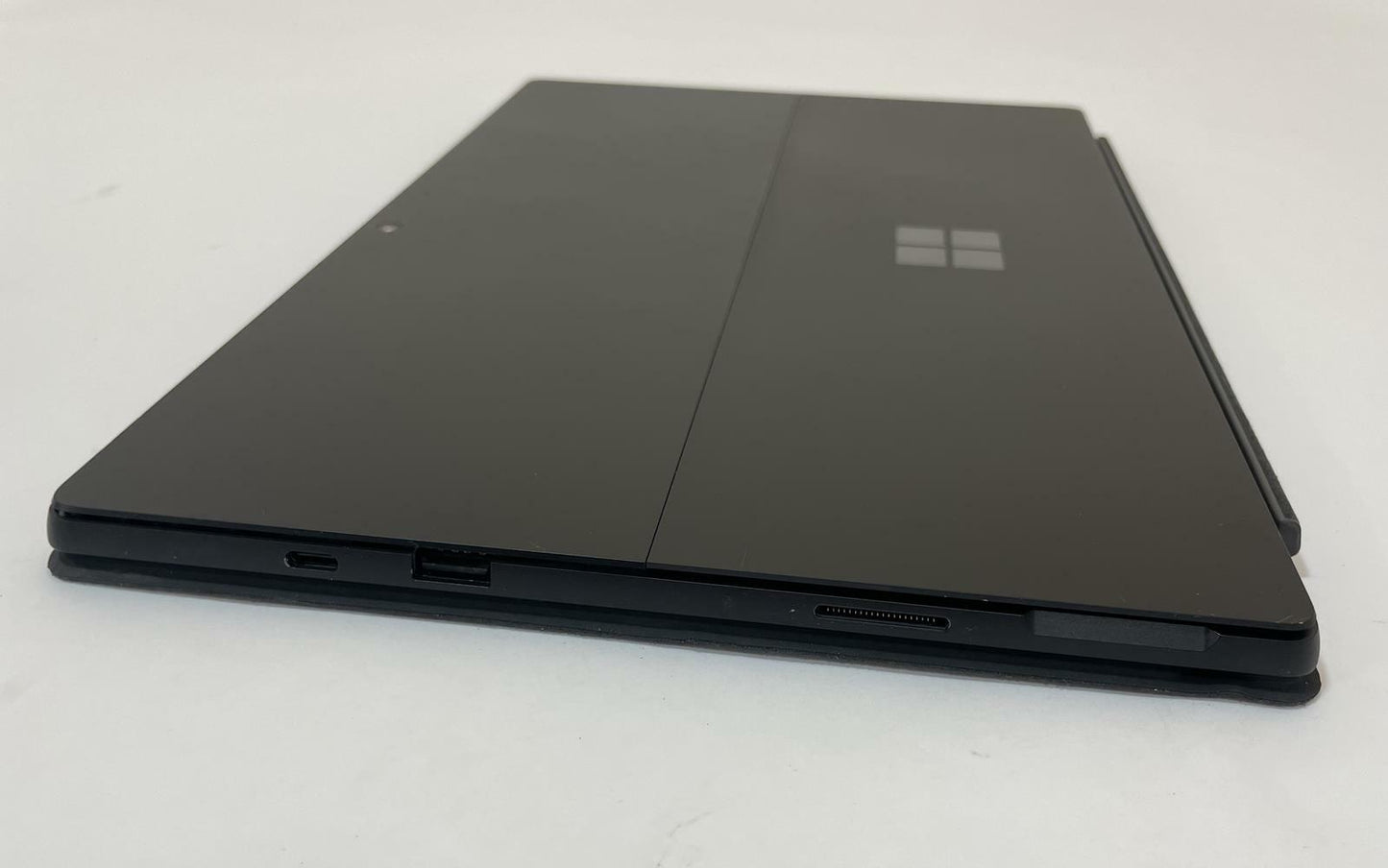 MICROSOFT SURFACE PRO 7 Plus i7 1165G7 16GB 256GB Black WIN11 W/ Keyboard -Good
