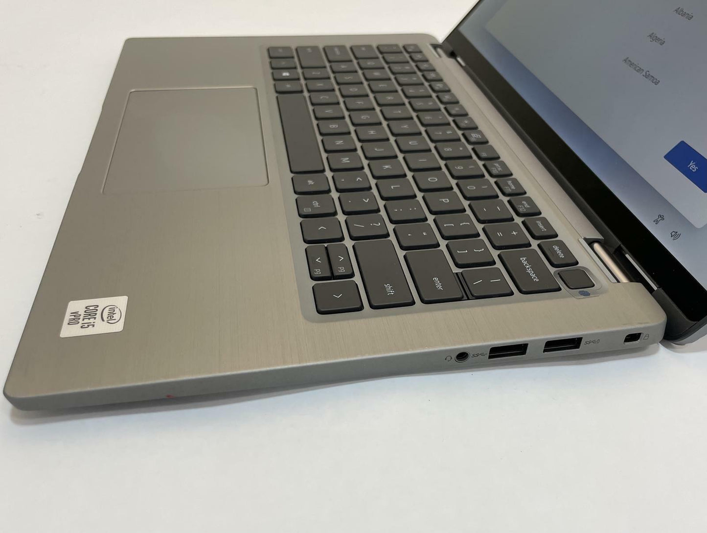 DELL LATITUDE 7410 2in1 14" Touch Laptop Core i5 10310U 16GB 256GB NVMe W11-Good