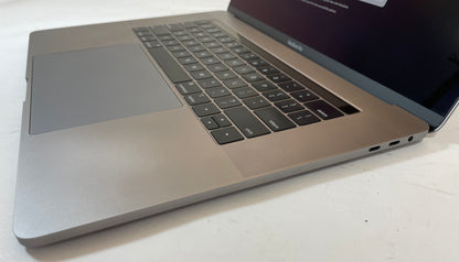 APPLE MacBook Pro A1990 2019 15" Core i7 9750H 16GB 500GB NVMe Gray Sonoma -READ