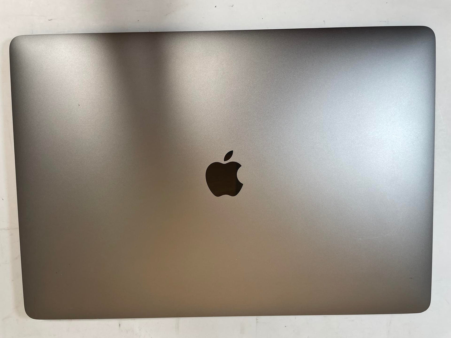 APPLE MacBook Pro A1990 2019 15" Core i7 9750H 16GB 500GB NVMe Gray Sonoma -READ