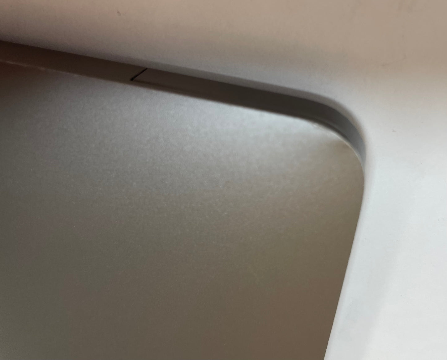 APPLE MacBook Pro A1990 2019 15" Core i7 9750H 16GB 500GB NVMe Gray Sonoma -READ