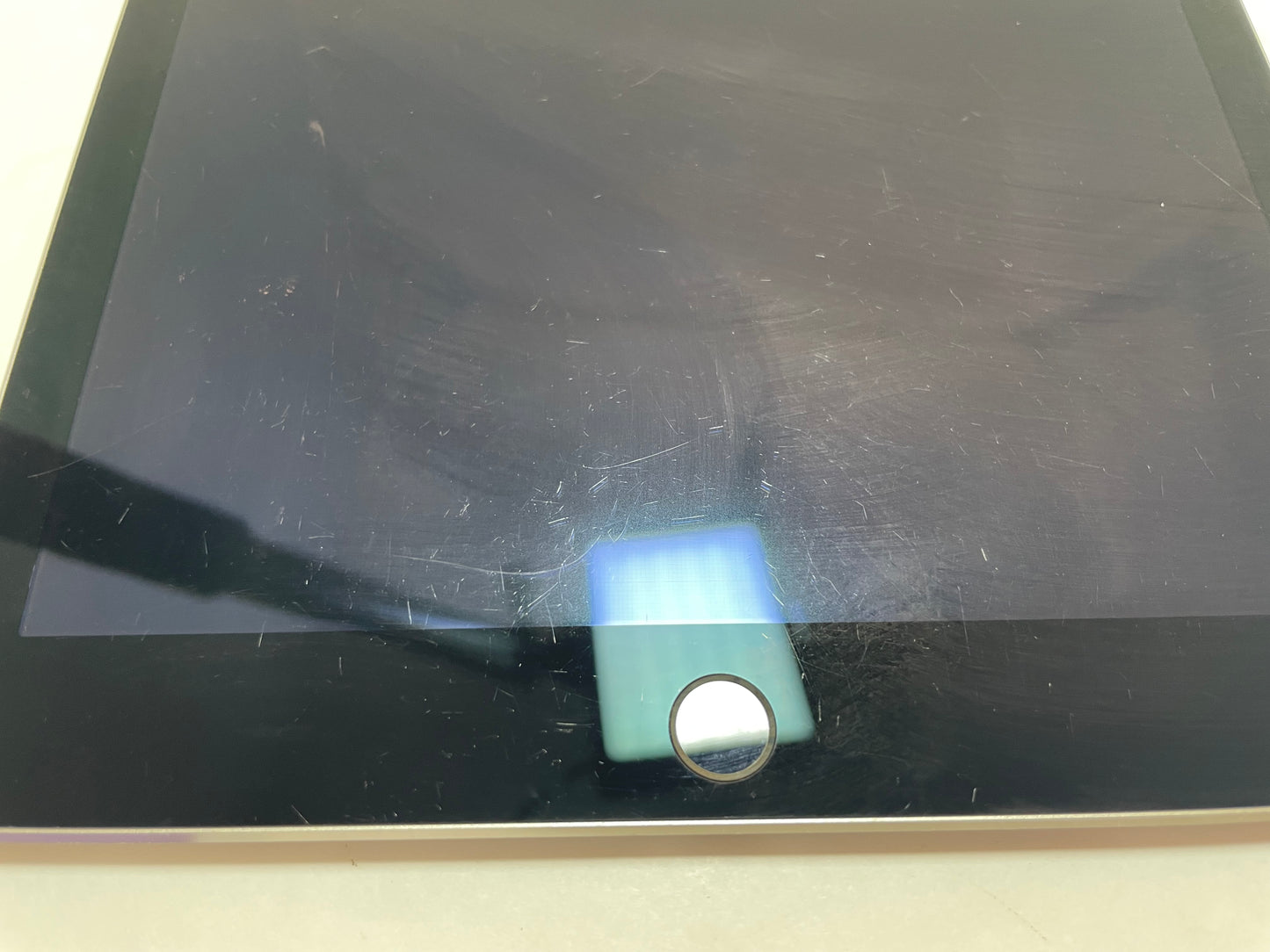 APPLE iPad Air 2 A1567 9.7" 16GB Gray Unlocked iOS 15