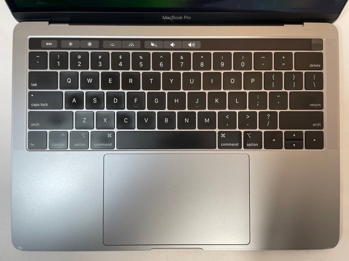 APPLE MacBook Pro A1989 2018 13" Core i7 8559U 1TB 16GB SSD Gray Sequoia -READ