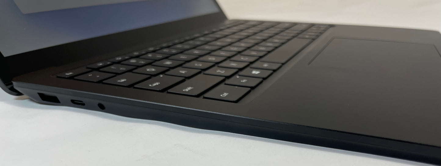MICROSOFT SURFACE LAPTOP 3 13.5" Core i7 1065G7 16GB 256GB NVMe Black W11 -NO AC
