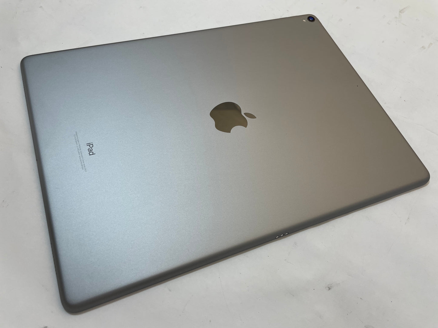APPLE iPad Pro 2nd Gen 12.9" A1670 64GB WiFi Only Space Gray iOS -Very Good