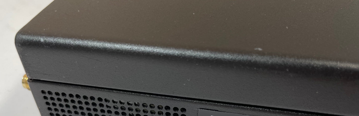 LENOVO THINKCENTRE M70Q Tiny Desktop i5-10400T 8GB 128GB NVMe Windows 11 -Good