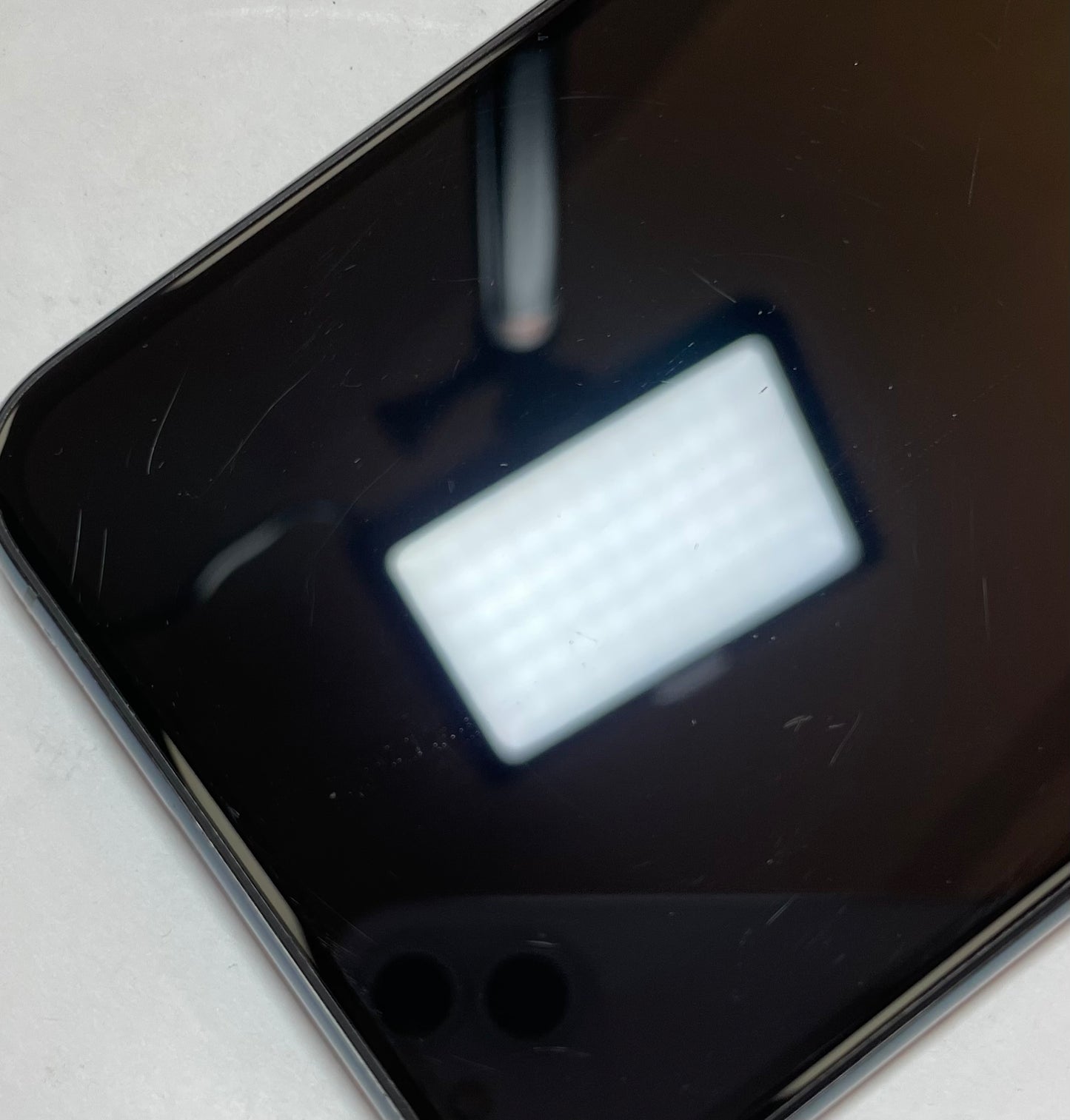 APPLE iPhone 11 Pro A2160 64GB AT&T Midnight Green iOS