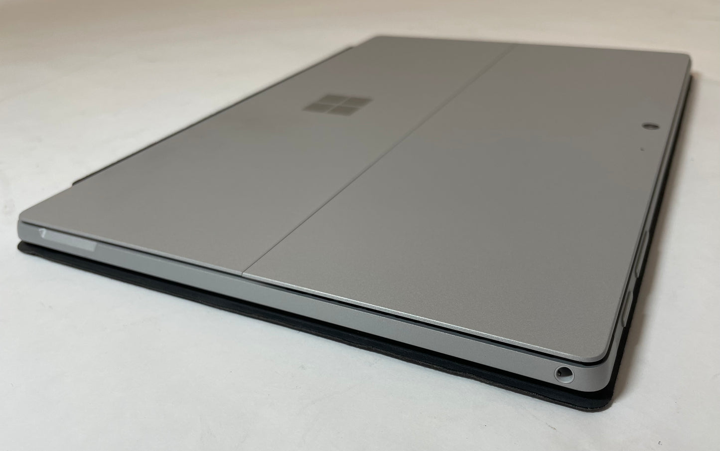 MICROSOFT SURFACE PRO 7 Plus i5 1135G7 8GB 256GB NVMe WIN11 -Good -W/ Keyboard