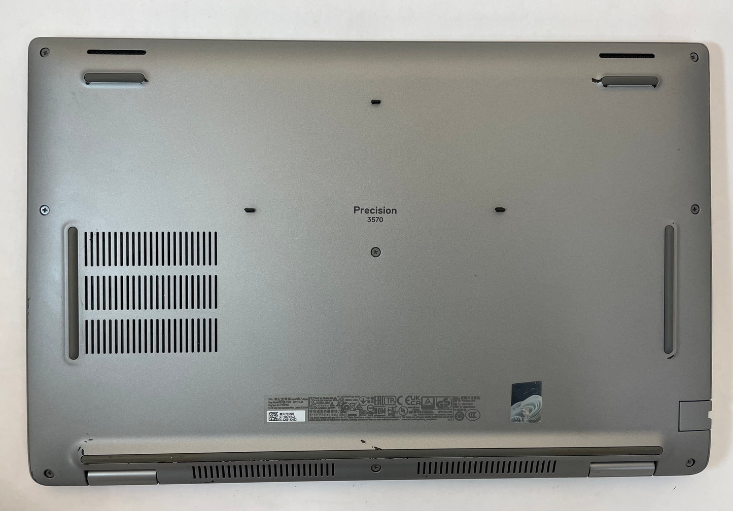 DELL PRECISION 3570 15" Laptop i5-1245U 16GB 256GB NVMe WIN11 Quadro T550 -Good