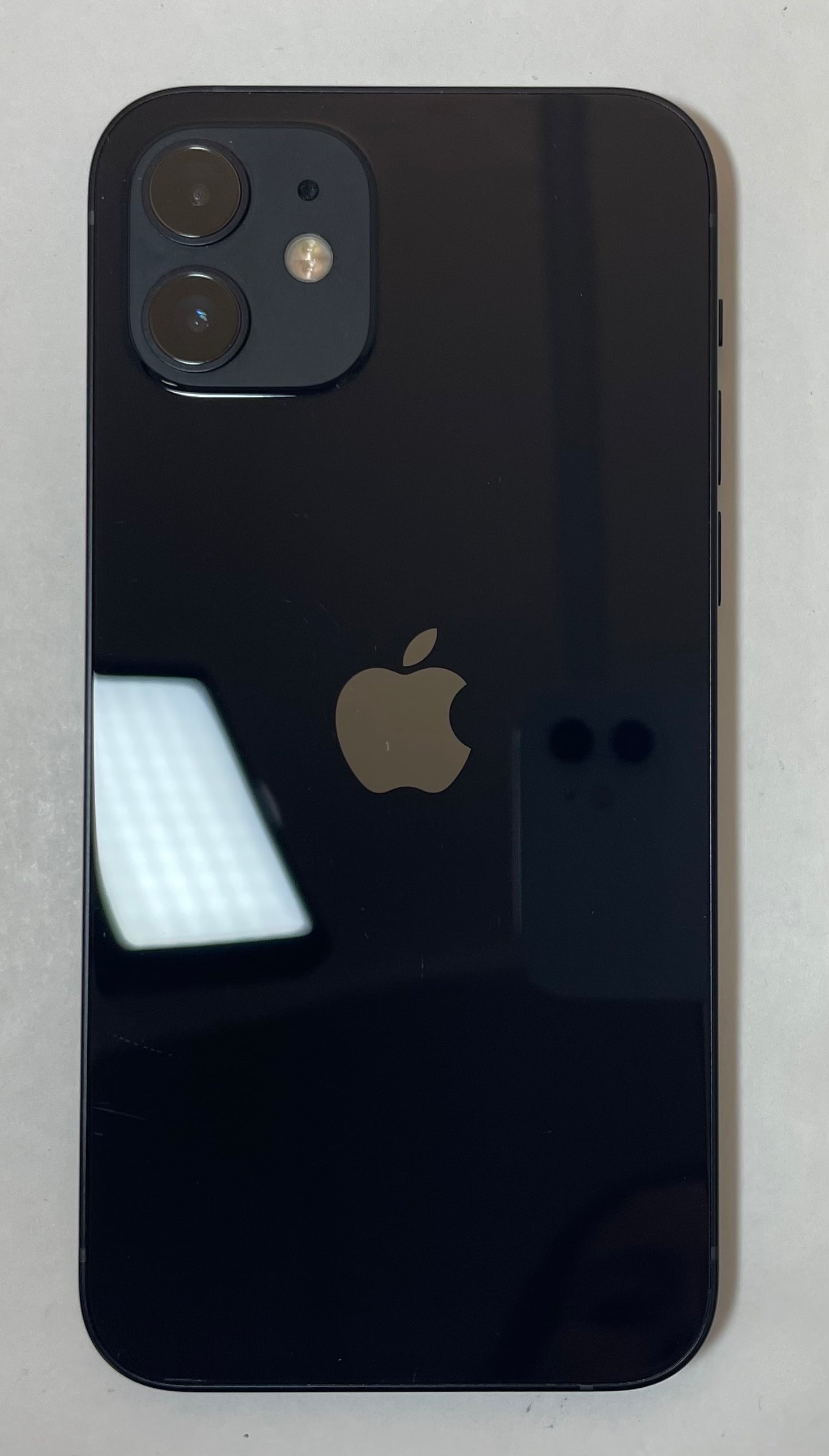 APPLE iPhone 12 A2172 128GB Unlocked Black iOS -Very Good