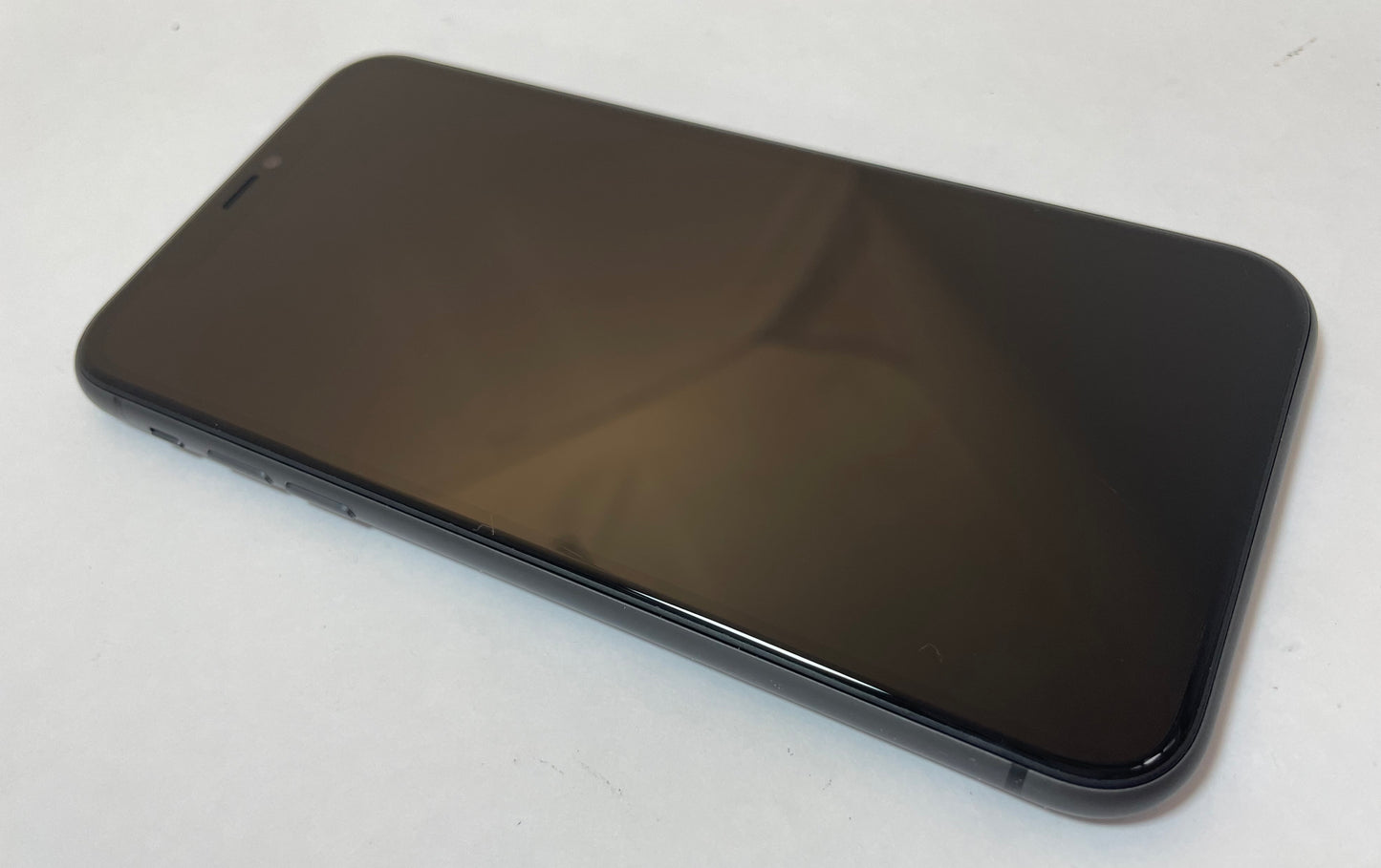 APPLE iPhone 11 A2111 64GB Unlocked Black iOS