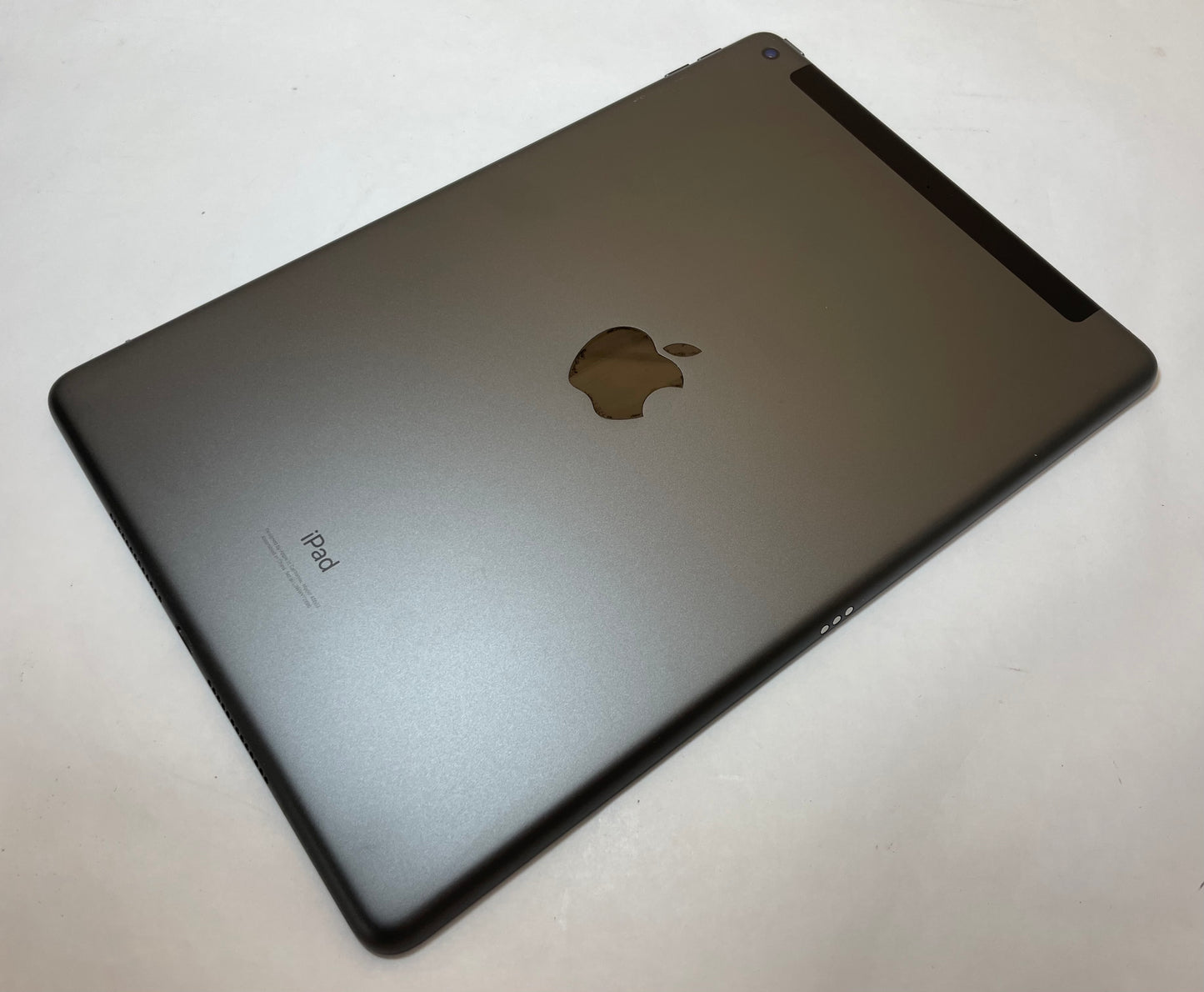 APPLE iPad 9th Gen A2603 10.2" Tablet 64GB Unlocked Space Gray iOS -Very Good