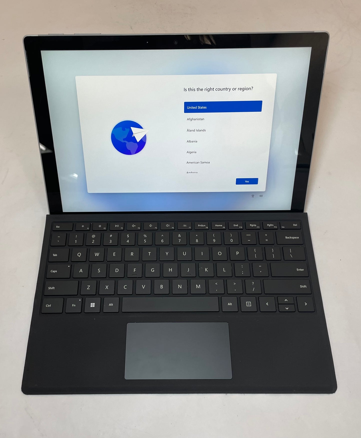 MICROSOFT SURFACE PRO 7 Intel i5 1035G4 8GB 256GB W11 W/ Keyboard -Very Good