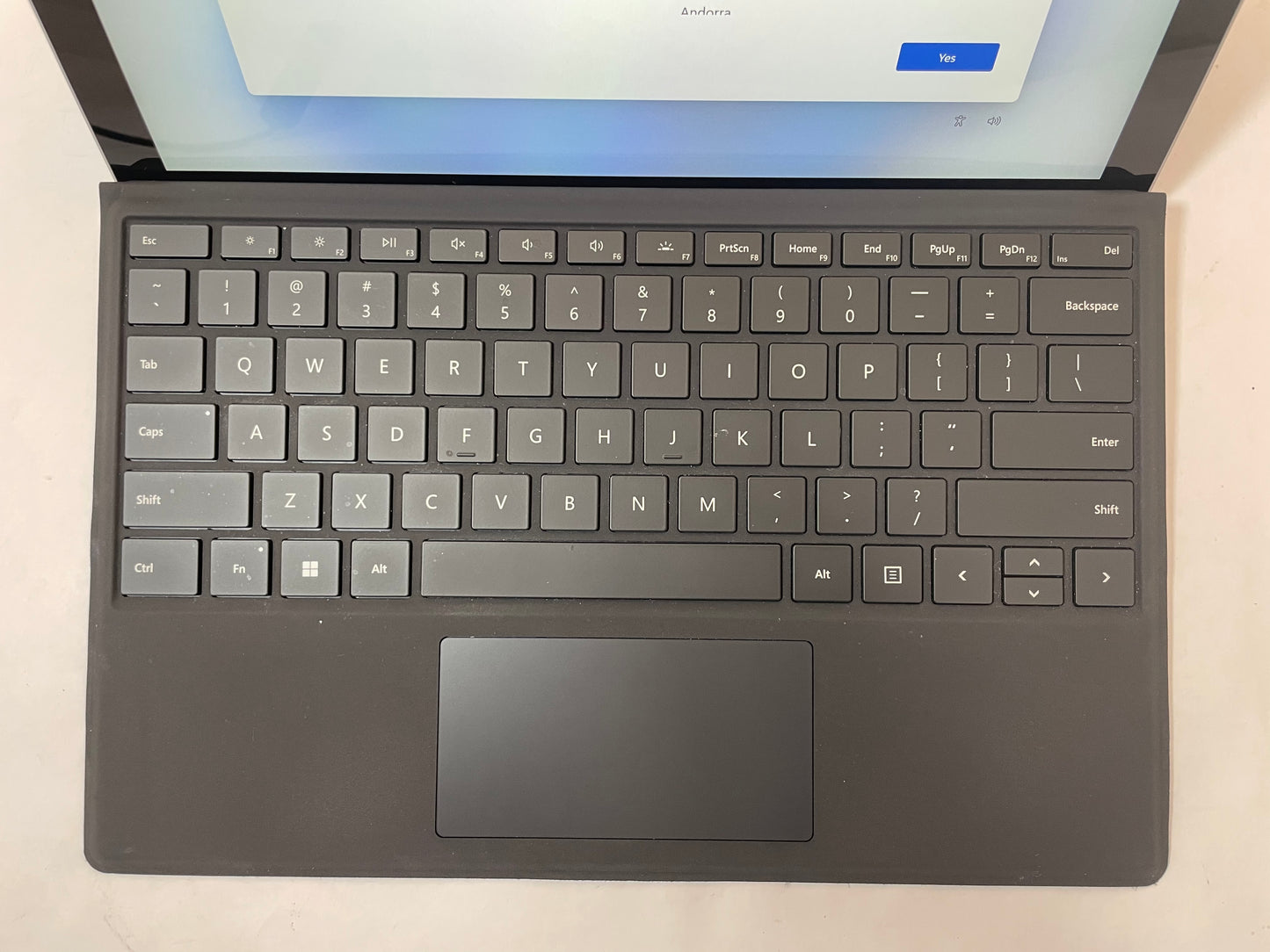 MICROSOFT SURFACE PRO 7 Intel i5 1035G4 8GB 256GB W11 W/ Keyboard -Very Good