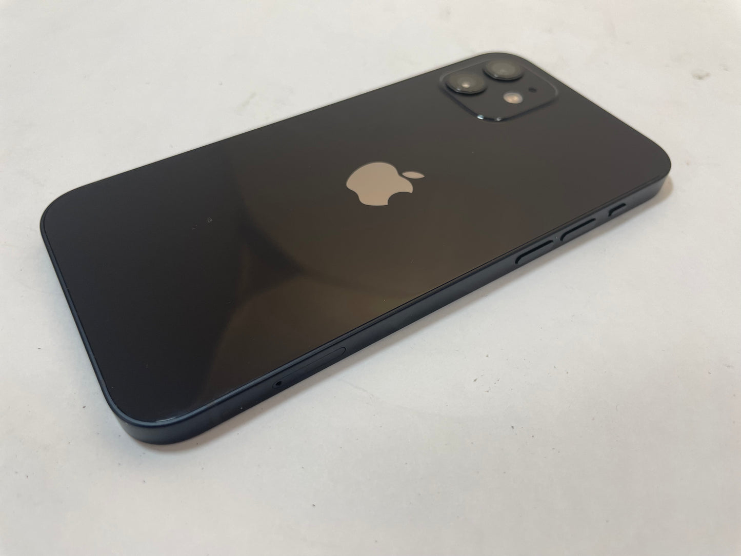 APPLE iPhone 12 A2172 64GB Unlocked Black iOS