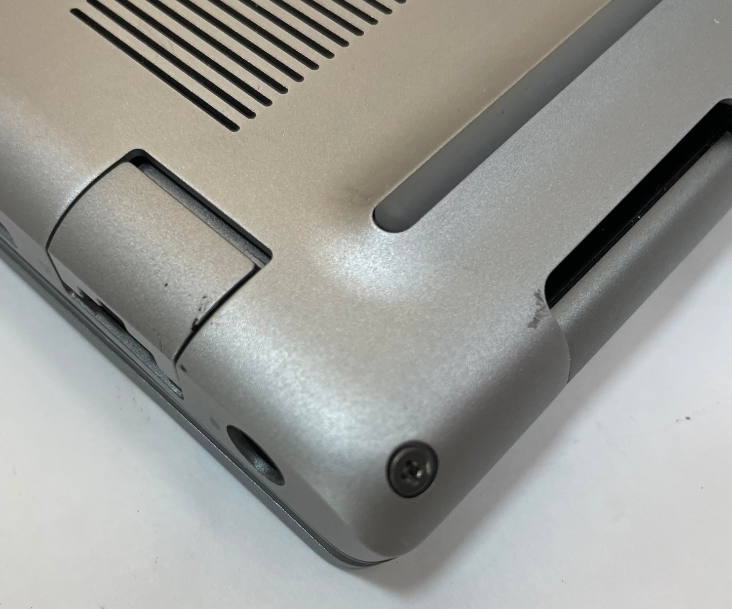 DELL PRECISION 7670 16' Laptop Core i5 12600HX 32GB 256GB NVMe Windows 11 -READ