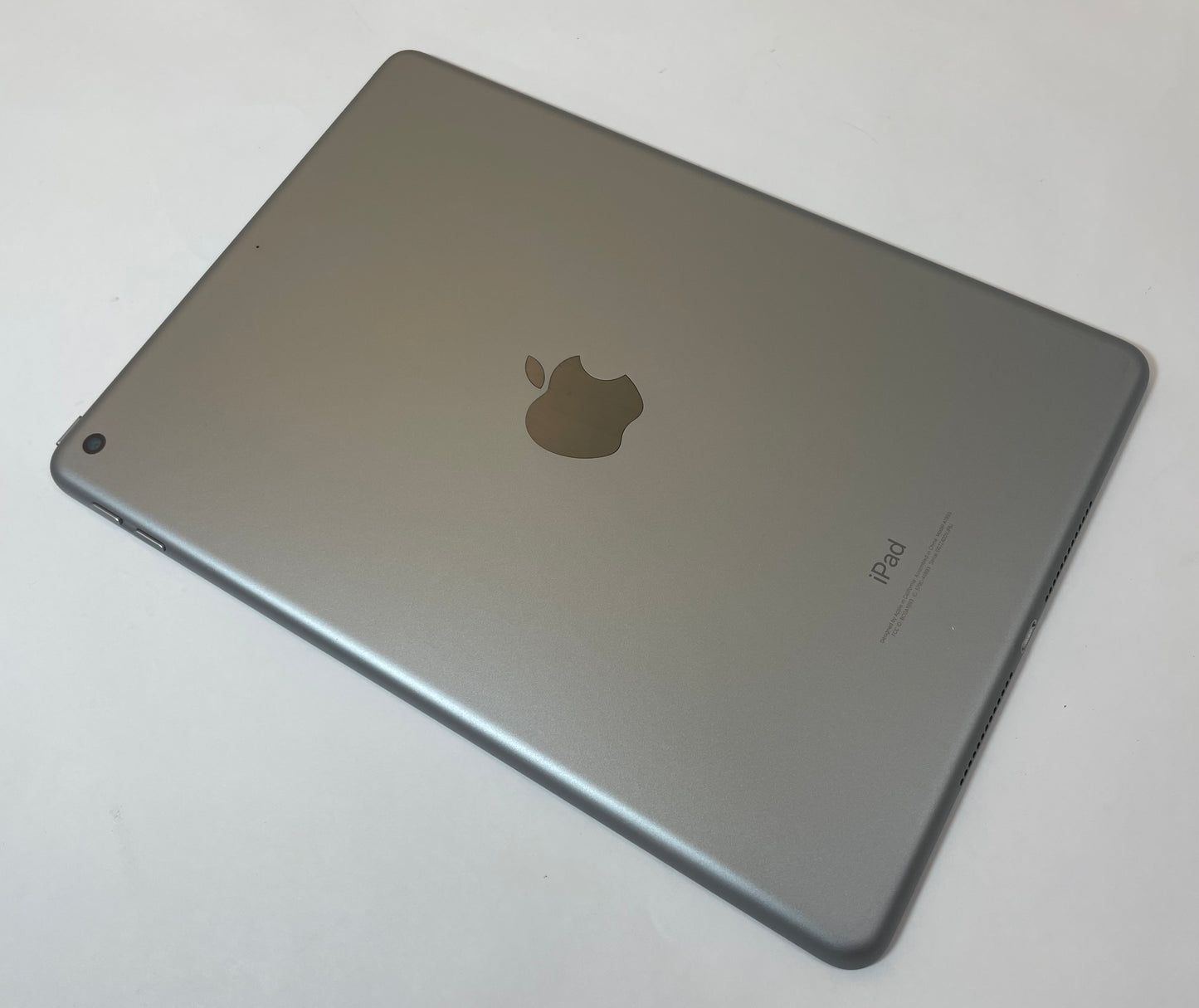 Apple iPad 6th Generation A1893 9.7" 32GB Wi-Fi Gray iOS -Very Good
