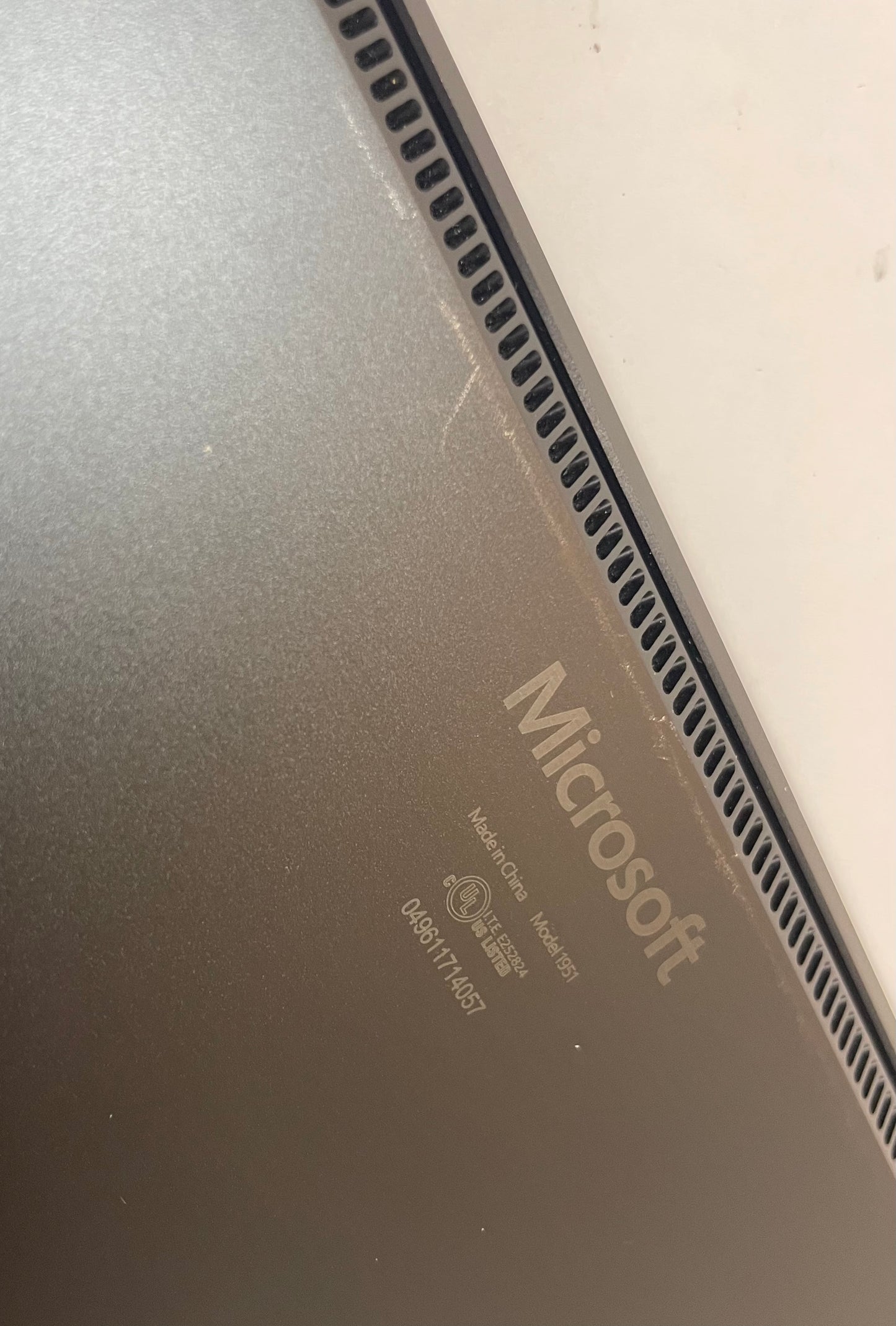 MICROSOFT Surface Laptop 4 13.5" Core i5 1135G7 16GB 512GB NVMe Black WIN11-Good