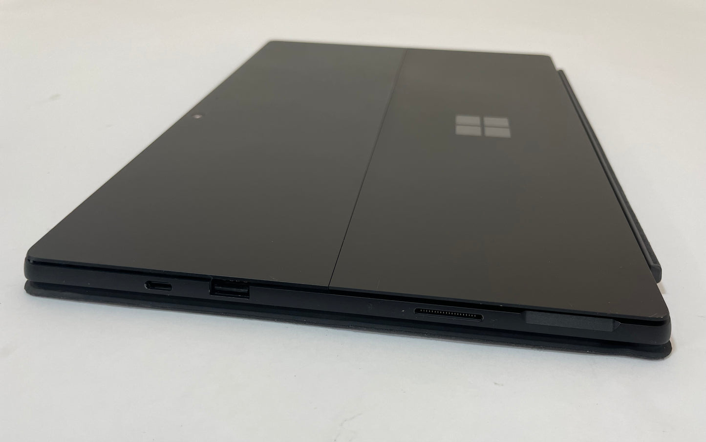 MICROSOFT SURFACE PRO 7 Plus i7 1165G7 16GB 256GB Black WIN11 W/ Keyboard -Good